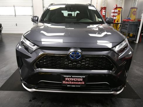 Used 2023 Toyota RAV4 SE w/ Weather & Moonroof Package AWD/4WD image 3