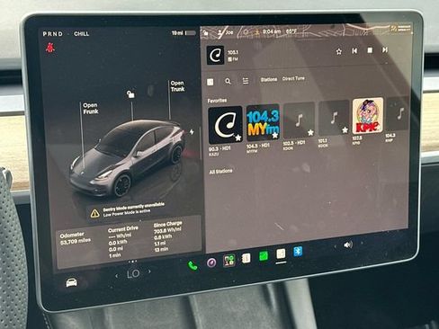 Used 2022 Tesla Model Y Performance AWD/4WD image 21