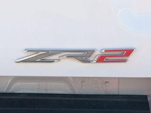 Certified 2024 Chevrolet Colorado ZR2 w/ ZR2 Convenience Package III AWD/4WD image 14