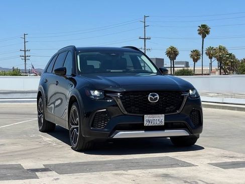 Certified 2025 MAZDA CX-70 Plug-In Hybrid w/ Premium Pkg AWD/4WD image 4