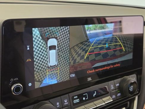 Used 2025 Toyota Grand Highlander AWD image 22