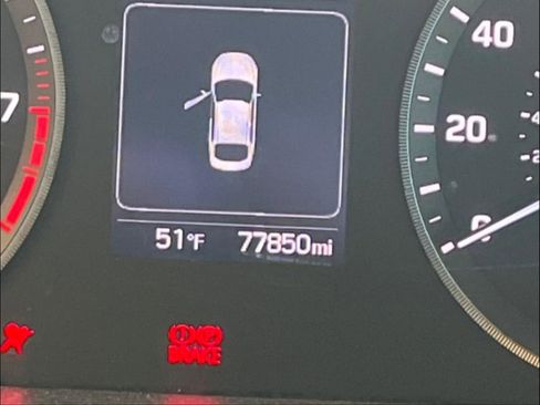 Used 2017 Hyundai Sonata Sport w/ Value Edition Package 02 image 19