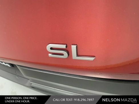 Used 2025 Nissan Murano SL AWD/4WD image 16