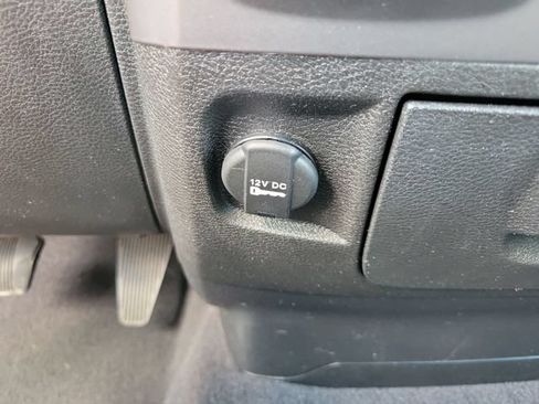 Used 2024 RAM 1500 Classic SLT AWD/4WD image 25