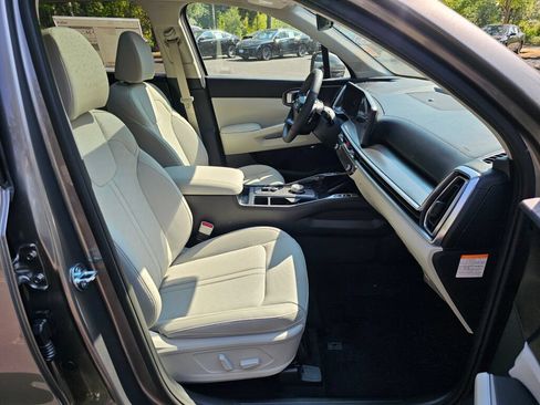 New 2026 Kia Sorento EX w/ EX Premium Package AWD/4WD image 32