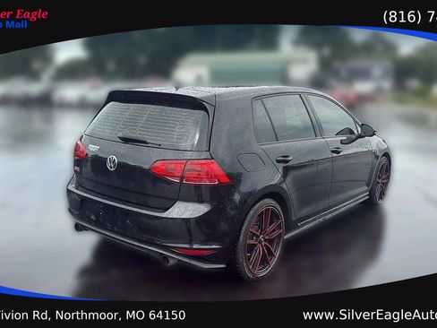 Used 2017 Volkswagen GTI SE FWD image 5