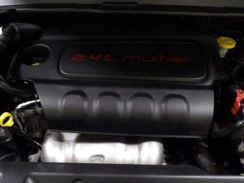 Used 2020 Jeep Compass Latitude FWD image 21