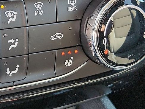 Certified 2024 Chevrolet TrailBlazer LT w/ LT Cold Weather Package FWD image 24