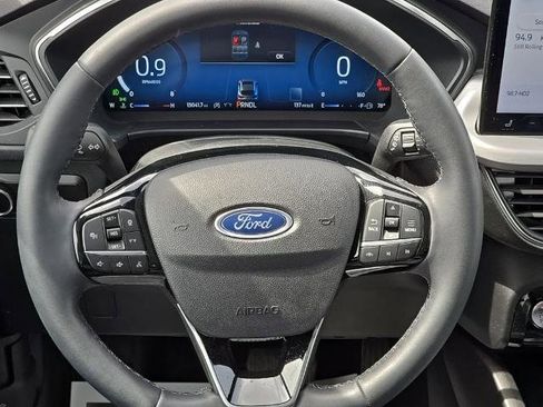 Certified 2023 Ford Escape Platinum w/ Premium Technology Package AWD/4WD image 25