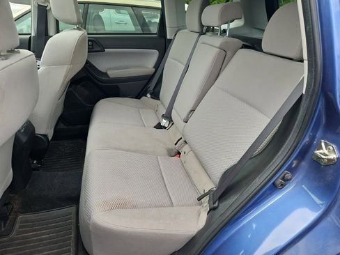 Used 2017 Subaru Forester 2.5i Premium AWD/4WD image 8