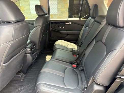 Certified 2024 Honda Pilot Touring image 16