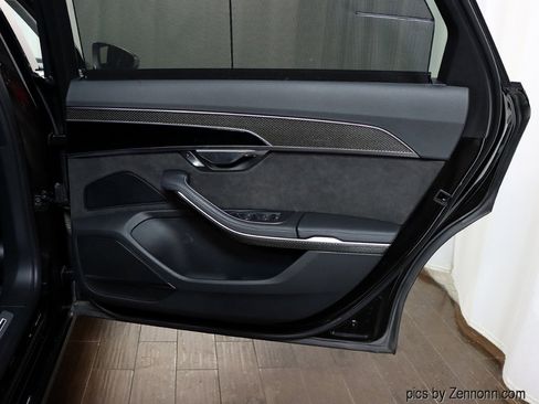 Used 2020 Audi S8 L w/ S8 Executive Package image 33