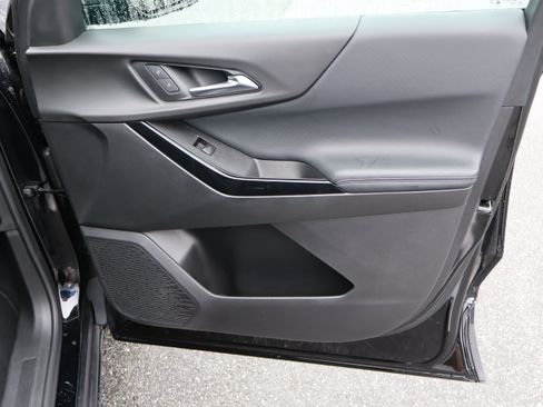 Used 2025 Chevrolet Equinox LT w/ Convenience Package II FWD image 35