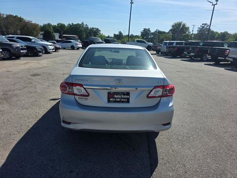 Used 2013 Toyota Corolla LE image 3