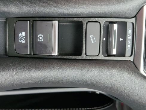 Certified 2025 Honda HR-V EX-L image 14