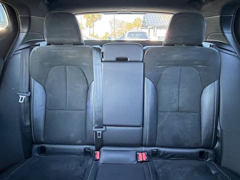 Used 2020 Volvo XC40 T5 R-Design image 30