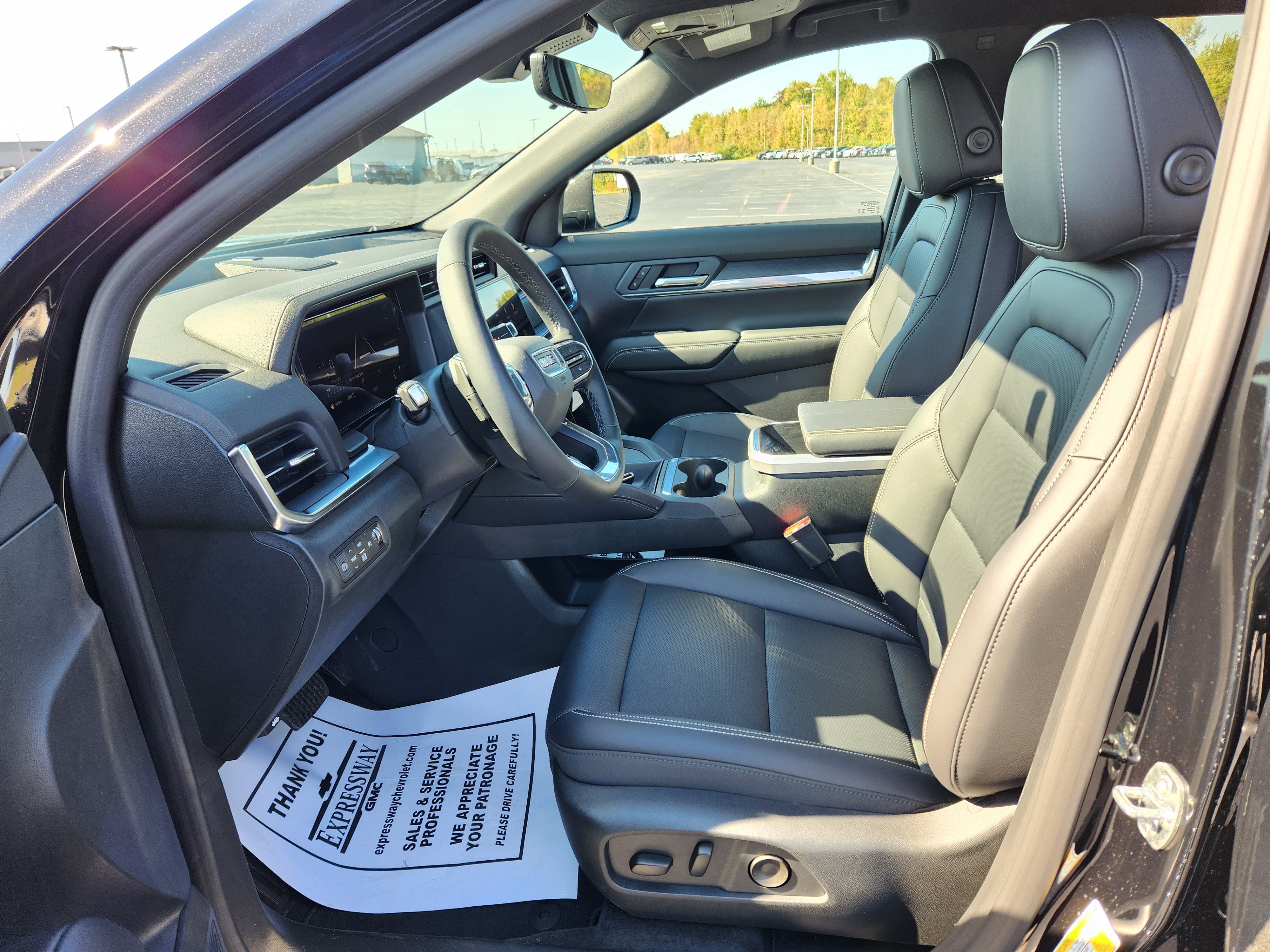 New 2027 GMC Terrain Elevation w/ Elevation Premium Package AWD/4WD image 9