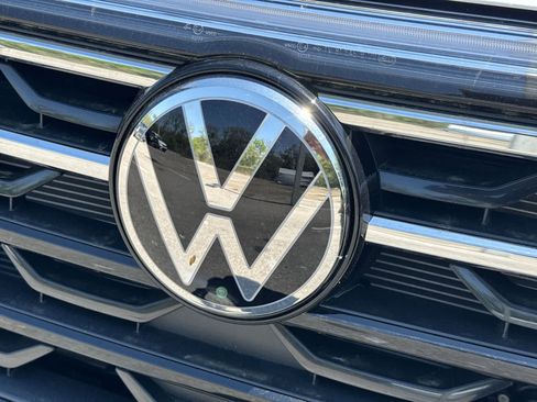 New 2026 Volkswagen Atlas Peak Edition AWD/4WD image 10