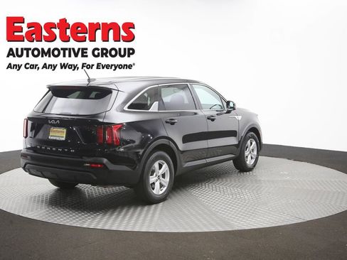 Used 2022 Kia Sorento LX FWD image 39