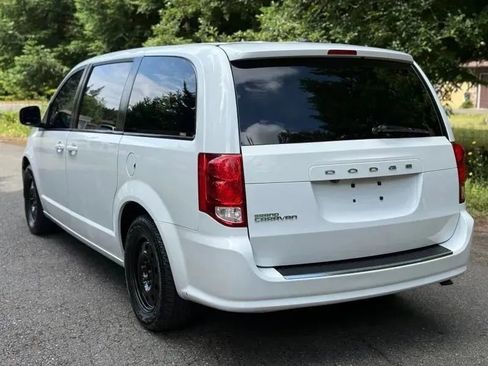 Used 2016 Dodge Grand Caravan Crew image 7