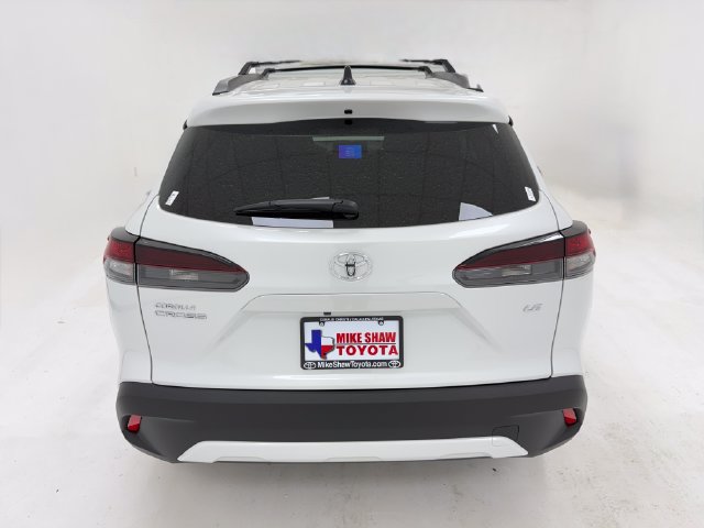 New 2026 Toyota Corolla Cross LE w/ Moonroof Package FWD image 39