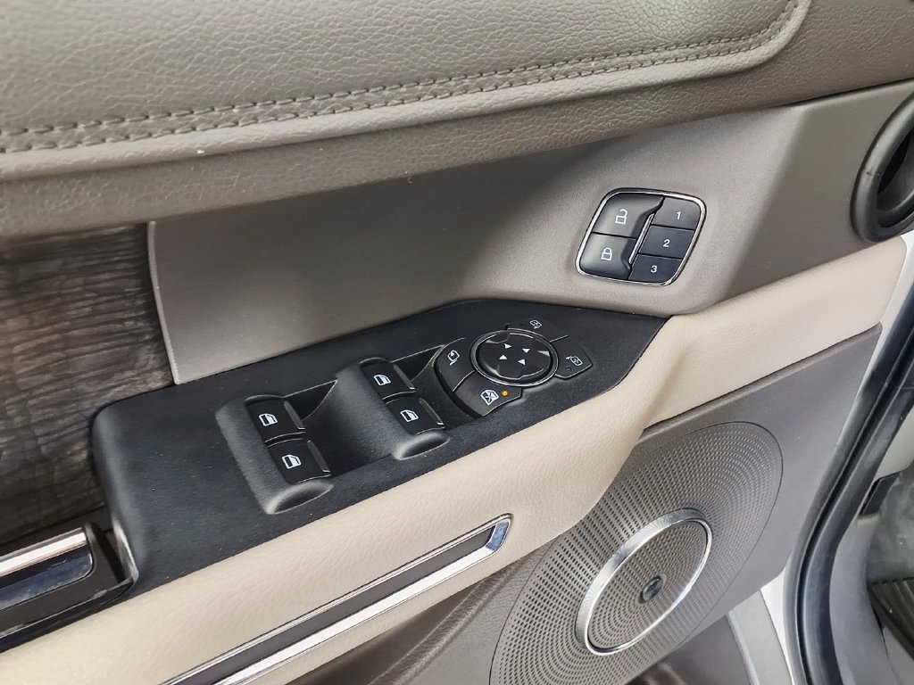 Used 2018 Ford Expedition Max Limited w/ Equipment Group 302A RWD image 16