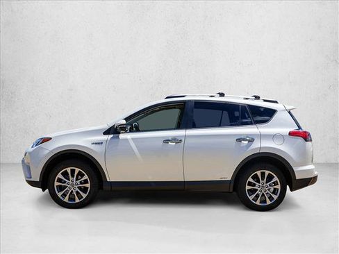 Used 2018 Toyota RAV4 Limited AWD/4WD image 8