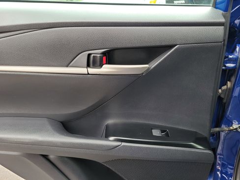 Used 2025 Toyota Camry LE FWD image 12