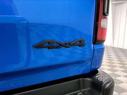 Used 2023 RAM 1500 Big Horn AWD/4WD image 9