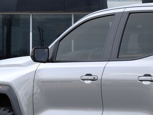 New 2025 GMC Canyon Elevation w/ Convenience Package image 13