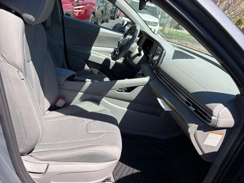 New 2026 Hyundai Elantra Hybrid FWD image 12