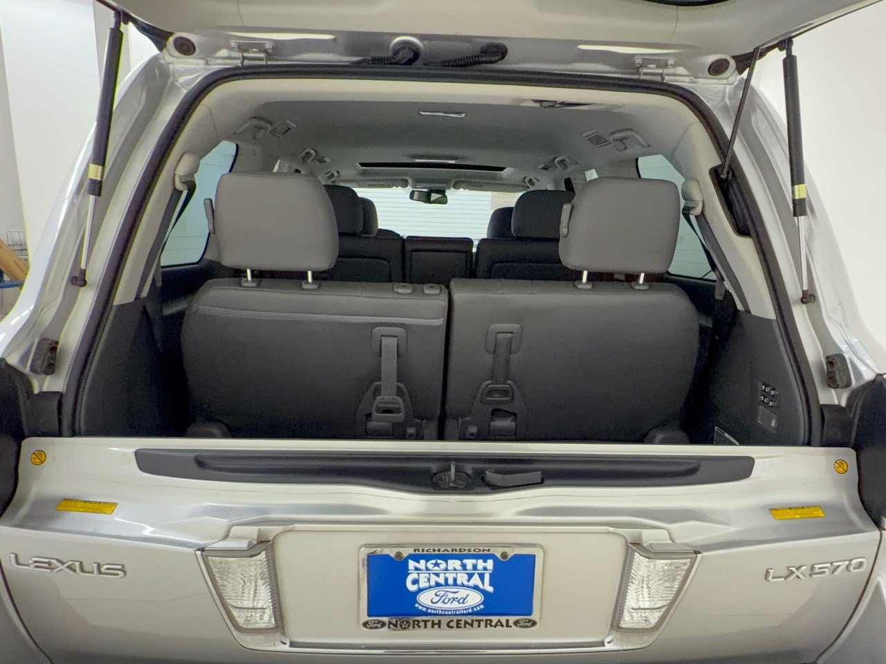 Used 2008 Lexus LX 570 4WD image 28