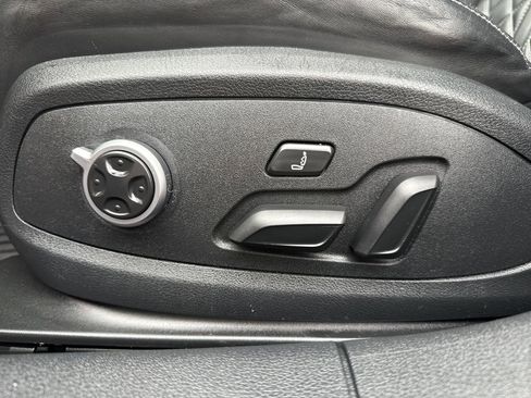 Used 2019 Audi S4 Premium Plus w/ Premium Plus Package image 14