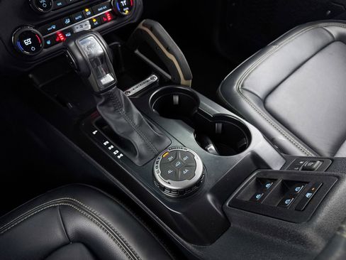 Used 2025 Ford Bronco Badlands AWD/4WD image 27