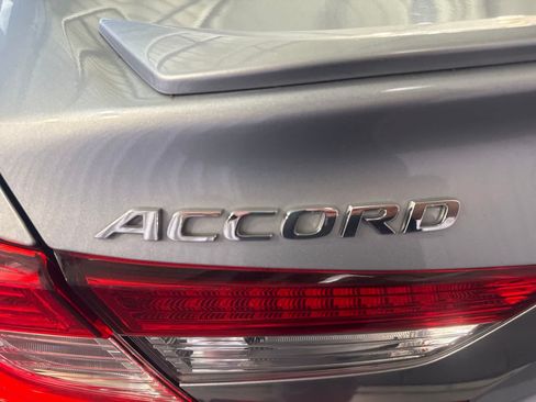 Used 2020 Honda Accord Sport image 11