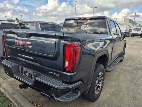 Used 2020 GMC Sierra 1500 AT4 w/ AT4 Premium Package image 3