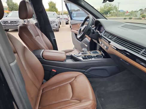 Used 2017 Audi Q7 2.0T Premium Plus w/ Premium Plus Package image 19