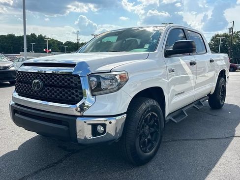 Used 2021 Toyota Tundra SR5 AWD/4WD image 8