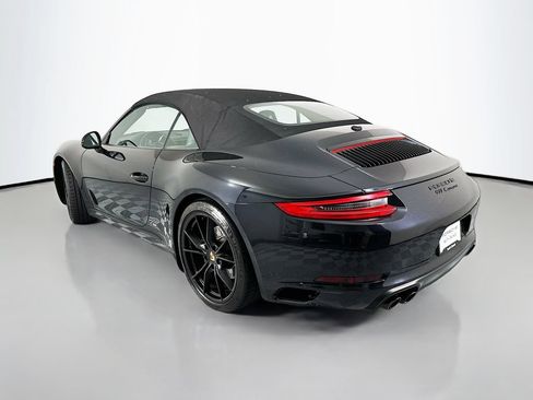 Used 2018 Porsche 911 Carrera S RWD image 3
