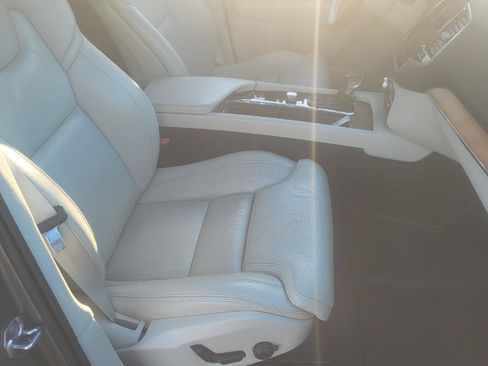 Used 2020 Volvo XC90 T6 Inscription w/ Protection Package Premier image 30