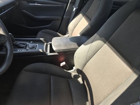 Used 2022 MAZDA MAZDA3 s FWD image 17