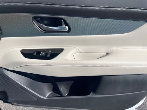 New 2025 Nissan Murano SL AWD/4WD image 16