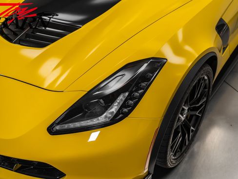 Used 2015 Chevrolet Corvette Z06 w/ 2LZ Preferred Equipment Group image 19