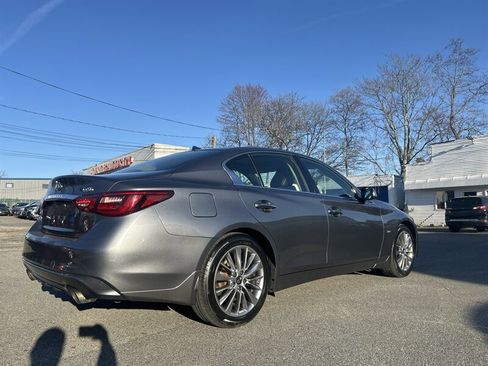 Used 2018 INFINITI Q50 Luxe w/ Essential Package (3.0T Luxe) image 4