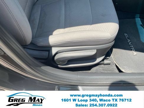 Used 2020 Hyundai Elantra Value Edition FWD image 31