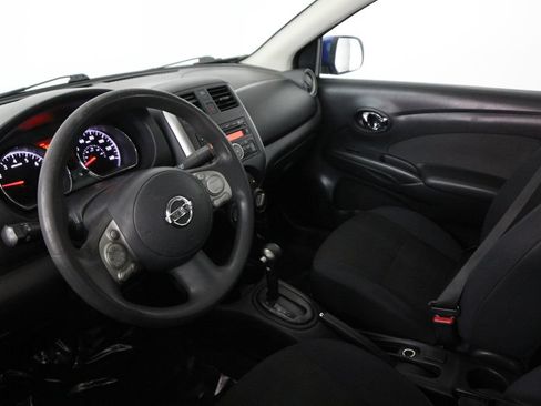 Used 2013 Nissan Versa SV w/ Convenience Pkg FWD image 6