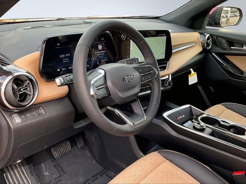 New 2026 Chevrolet Equinox ACTIV w/ Convenience Package III image 7