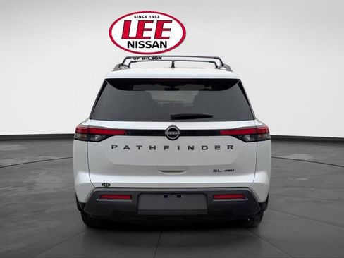 New 2026 Nissan Pathfinder SL AWD/4WD image 4
