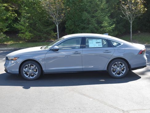 New 2025 Honda Accord EX-L image 4