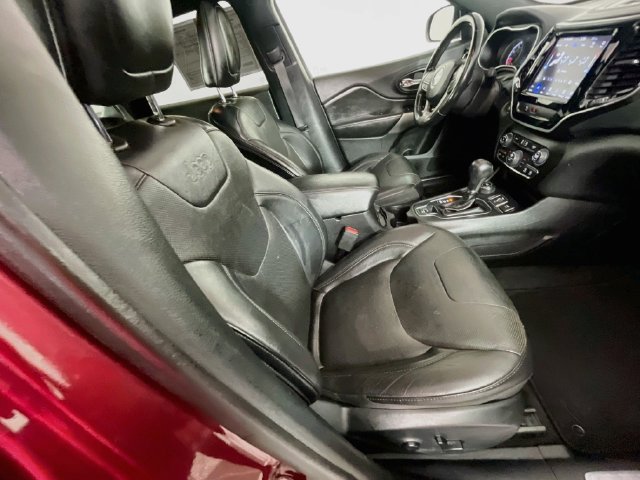 Used 2020 Jeep Cherokee High Altitude AWD/4WD image 30
